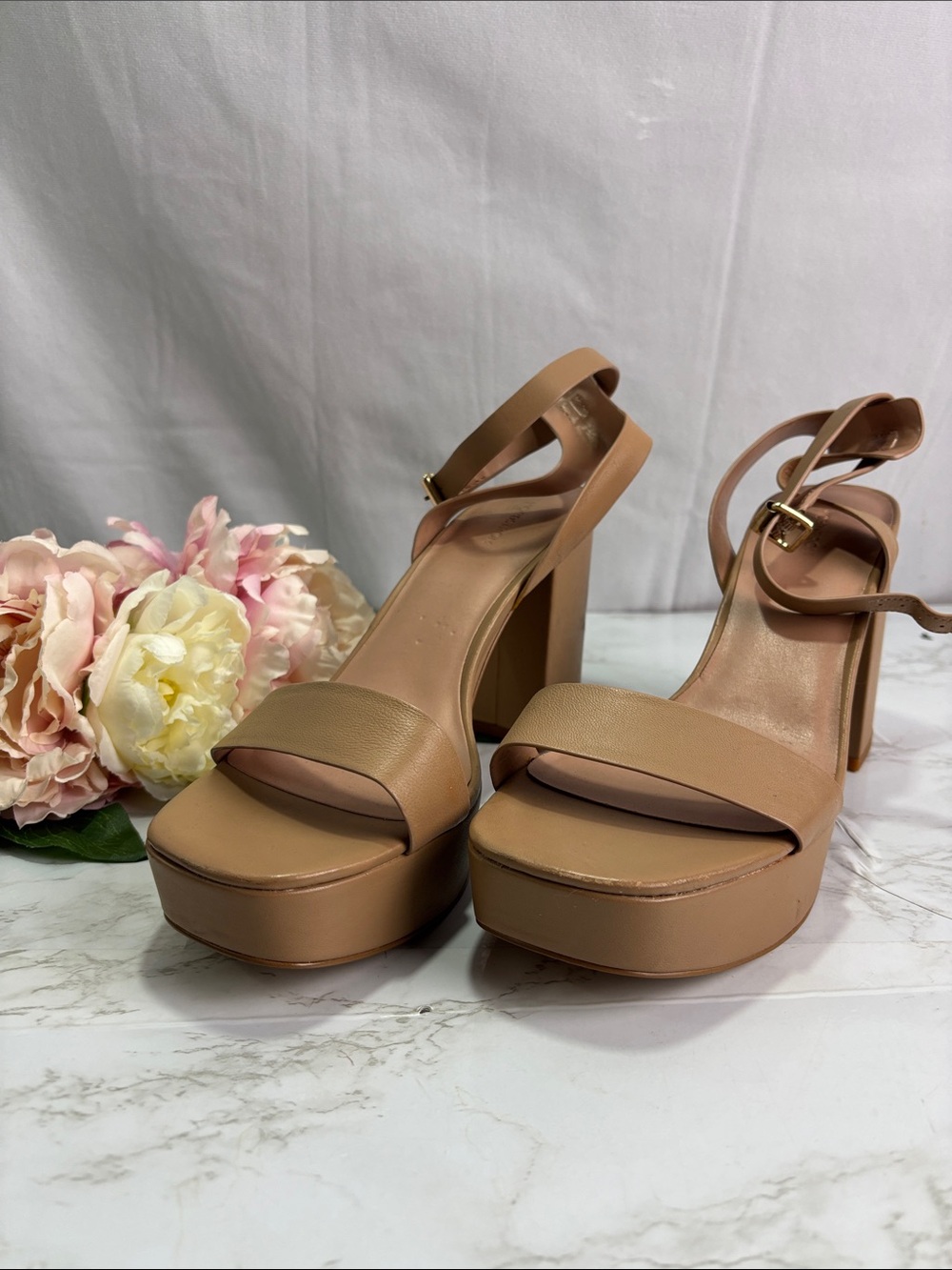 Nordstrom Lea Tan Platform Strappy Peep Toes Heels Size 10 New without box